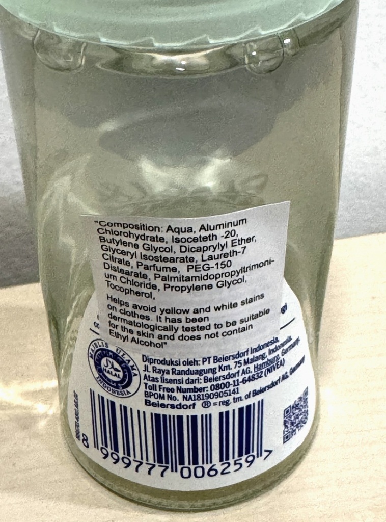 3-Pack - Nivea - Black & White Invisible Fresh - Roll-on Deodorant - 50ml (each)